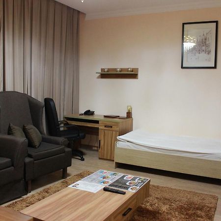Atb Grand Hotel Atirau Kültér fotó