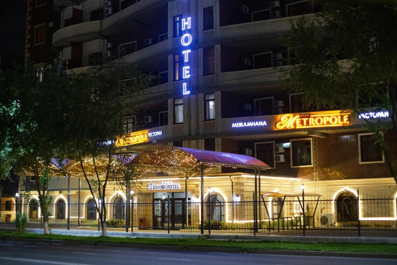 Atb Grand Hotel Atirau Kültér fotó