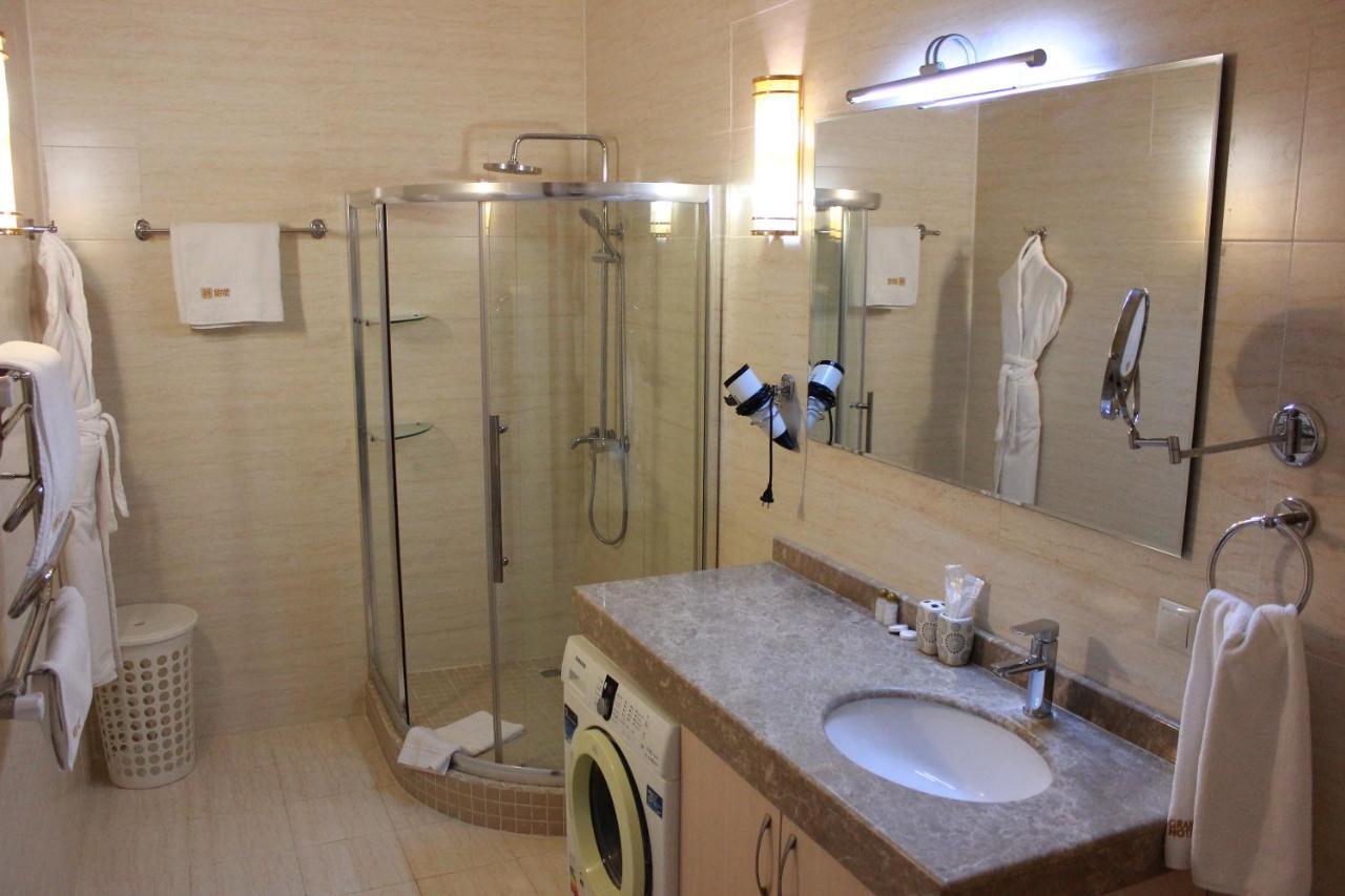 Atb Grand Hotel Atirau Kültér fotó