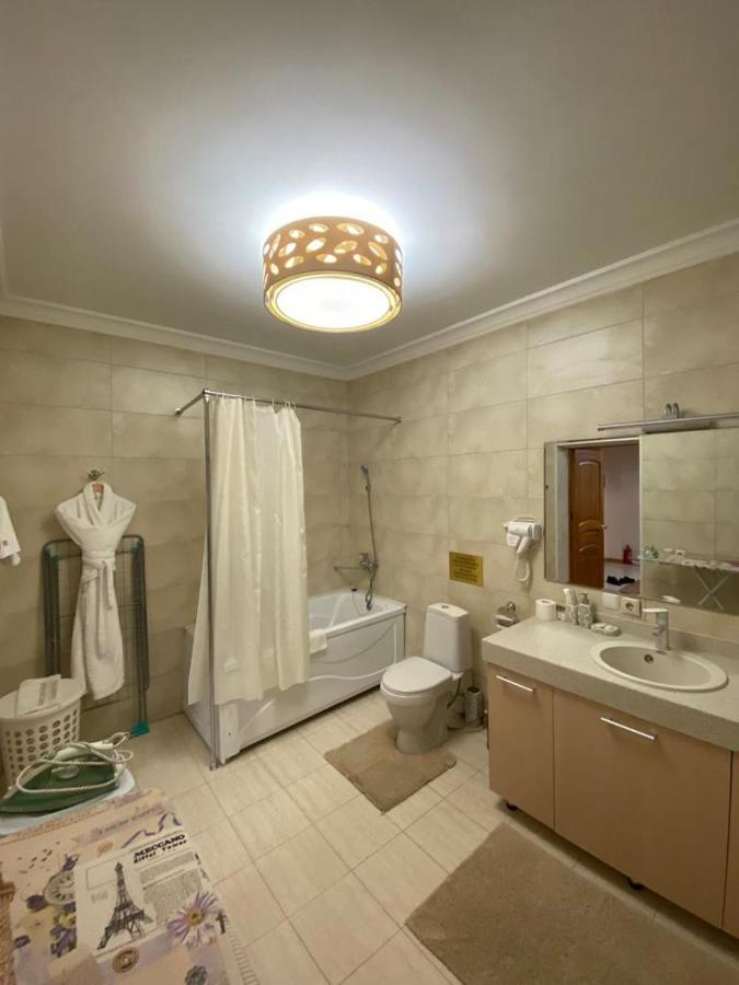 Atb Grand Hotel Atirau Kültér fotó