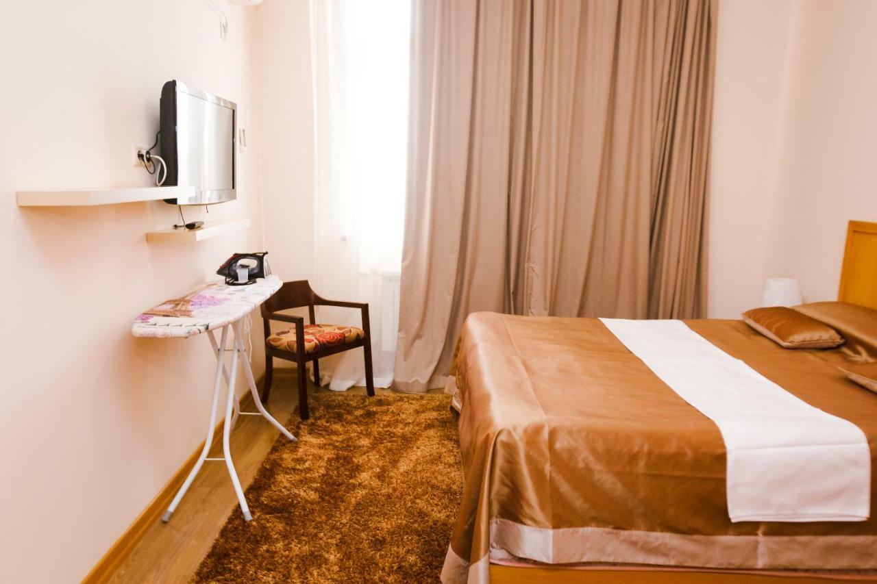Atb Grand Hotel Atirau Kültér fotó