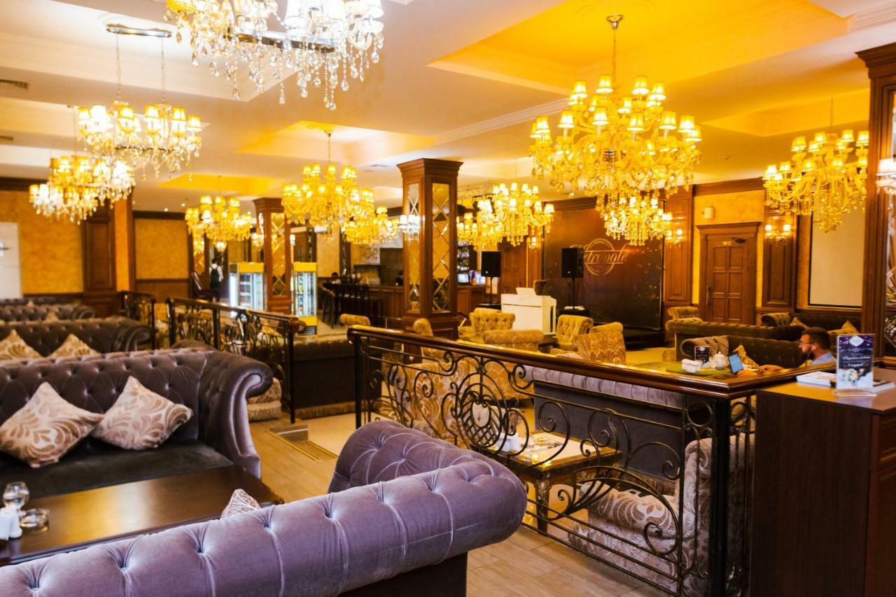 Atb Grand Hotel Atirau Kültér fotó